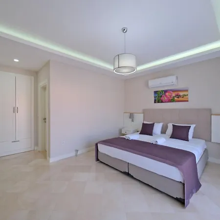 Meropis 2 Hotel 4*